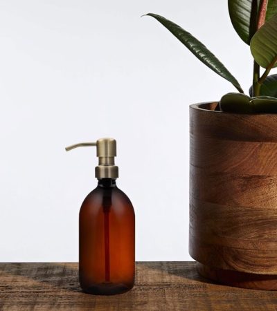 wall mounted soap dispensers