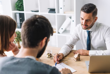 real estate lawyer free consultation