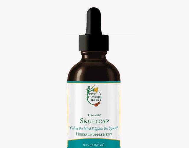 skullcap tincture bottle